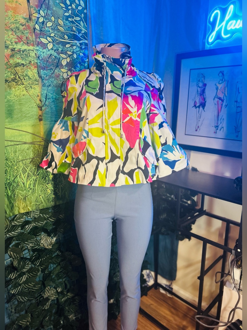 Cache Floral High-Neck Ruffle Sleeve Cropped Lined Jacket w Pockets & FREE PANTS